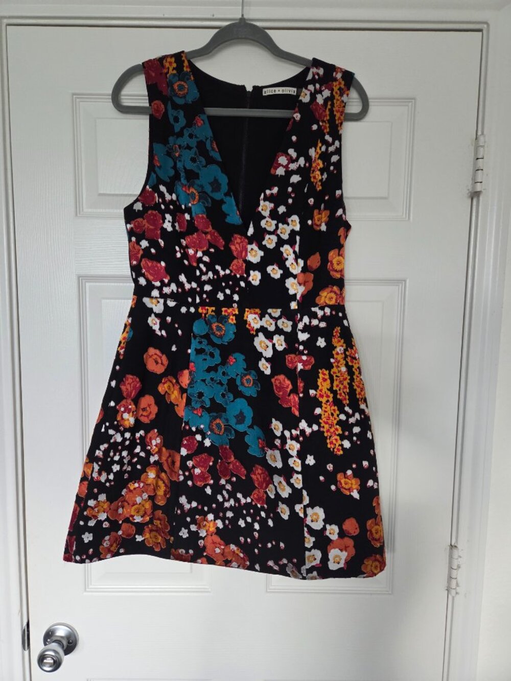 Alice and Olivia mini dress - Picture 2 of 3